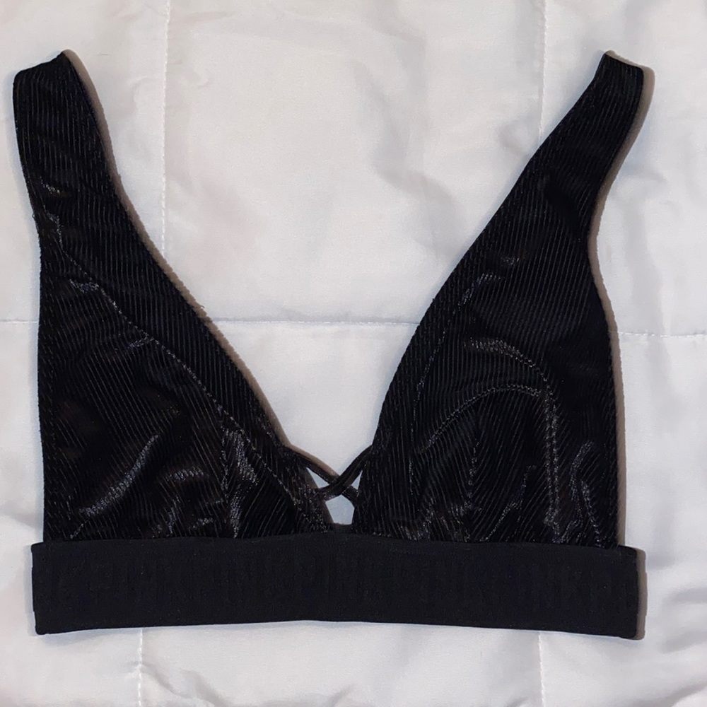 VS Pink unlined bralette black size S